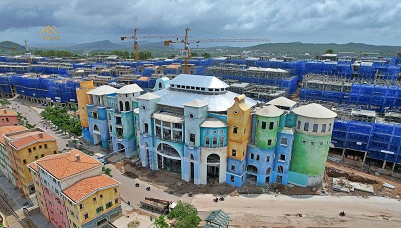 Tiến độ Shophouse The Center Phú Quốc tháng 8/2021